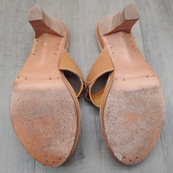 Frye Sandals Womens High Heel T Strap Open Toe Platform Wood Brown - Picture 2 of 8